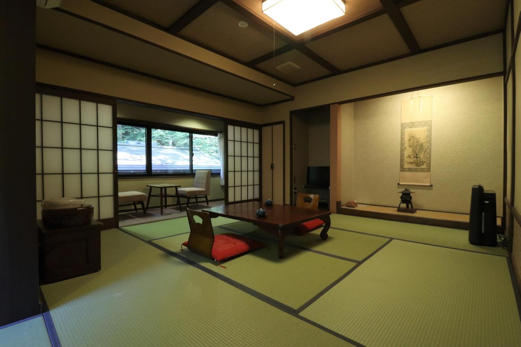 Yumoto Ueyama Ryokan Химеджи Екстериор снимка