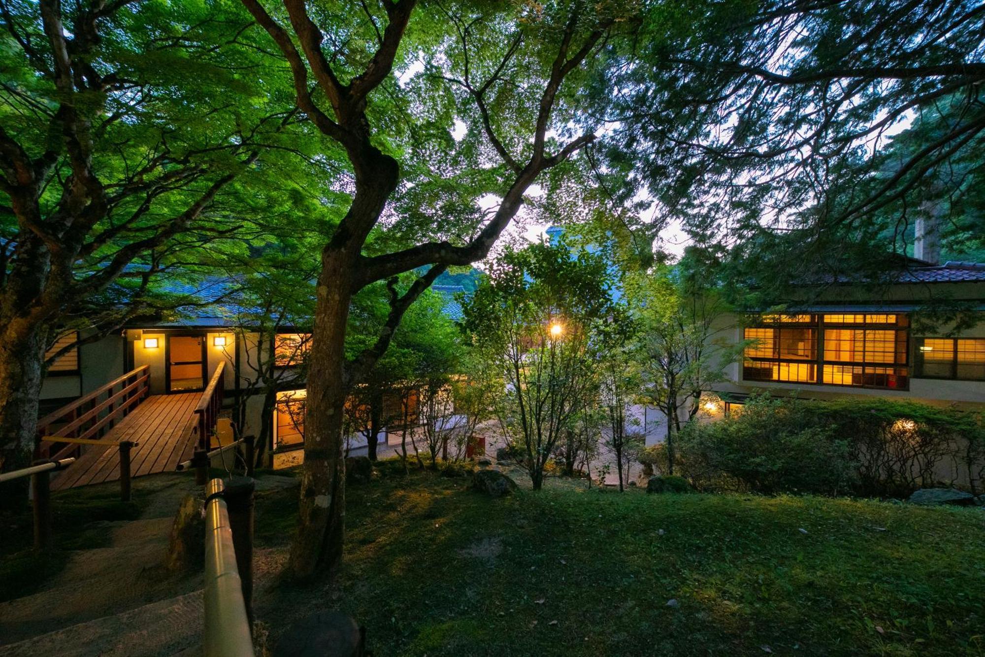 Yumoto Ueyama Ryokan Химеджи Екстериор снимка